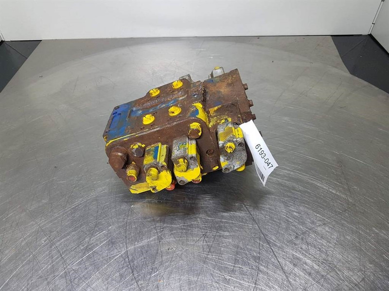 Hyundai HL760-9 - Valve/Ventile/Ventiel - Hydraulique: photos 2 Hyundai HL760-9 - Valve/Ventile/Ventiel - Hydraulique: photos 2