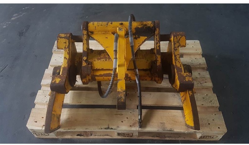 JCB 409 - Quick coupler/Schnellwechsler/Snelwissel - Attache rapide: photos 4 JCB 409 - Quick coupler/Schnellwechsler/Snelwissel - Attache rapide: photos 4