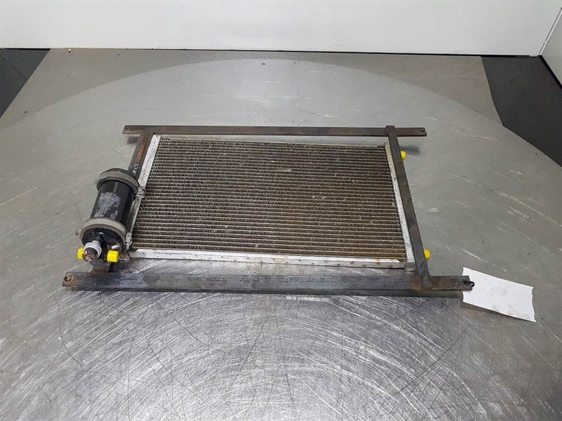JCB 416 HT-Airco condenser/Klimakondensator/Koeler - Frame/ Châssis pour Engins de chantier: photos 1 JCB 416 HT-Airco condenser/Klimakondensator/Koeler - Frame/ Châssis pour Engins de chantier: photos 1