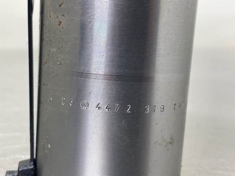 Liebherr L514-7017300-ZF 4472319132-Profile bushing/Bus - Essieu et pièces pour Engins de chantier: photos 3 Liebherr L514-7017300-ZF 4472319132-Profile bushing/Bus - Essieu et pièces pour Engins de chantier: photos 3