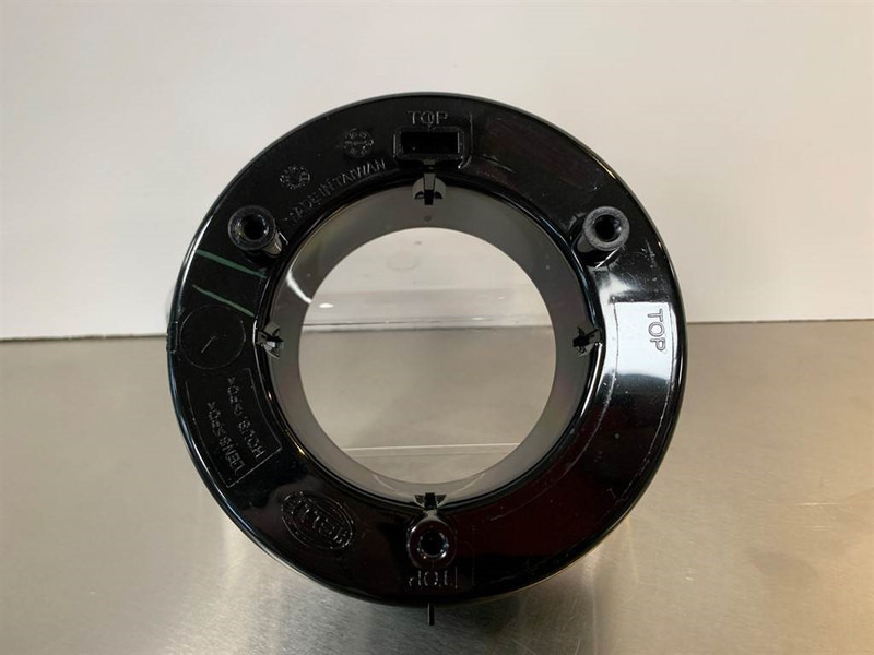 Liebherr LH - 10665277 - Light/Leuchte/Verlichting - Lumière/ Éclairage pour Engins de chantier: photos 2 Liebherr LH - 10665277 - Light/Leuchte/Verlichting - Lumière/ Éclairage pour Engins de chantier: photos 2