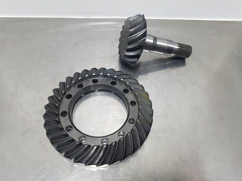 MC Cormick -Carraro CA64234-Bevel gear set/Kegelra - Essieu et pièces pour Engins de chantier: photos 5 MC Cormick -Carraro CA64234-Bevel gear set/Kegelra - Essieu et pièces pour Engins de chantier: photos 5