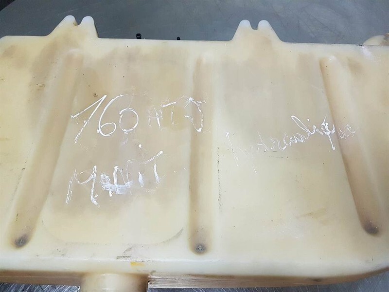 Manitou 160ATJ - Fuel tank/Kraftstofftank/Brandstoftank - Frame/ Châssis pour Engins de chantier: photos 5 Manitou 160ATJ - Fuel tank/Kraftstofftank/Brandstoftank - Frame/ Châssis pour Engins de chantier: photos 5