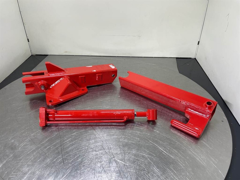 Manitou - Trailer hitch/Anhängerkupplung/Trekhaak - Frame/ Châssis pour Engins de chantier: photos 1 Manitou - Trailer hitch/Anhängerkupplung/Trekhaak - Frame/ Châssis pour Engins de chantier: photos 1
