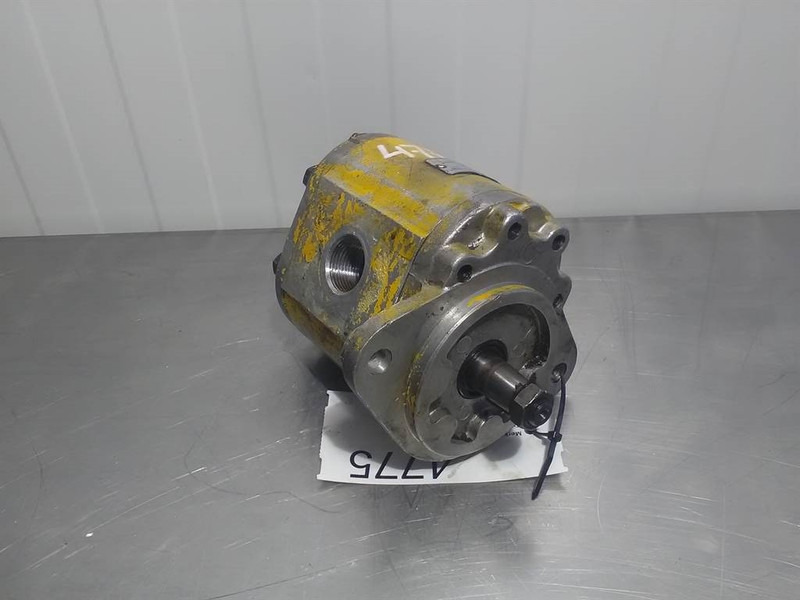 Sauer Sundstrand A40L27691 - Gearpump/Zahnradpumpe - Hydraulique: photos 1 Sauer Sundstrand A40L27691 - Gearpump/Zahnradpumpe - Hydraulique: photos 1