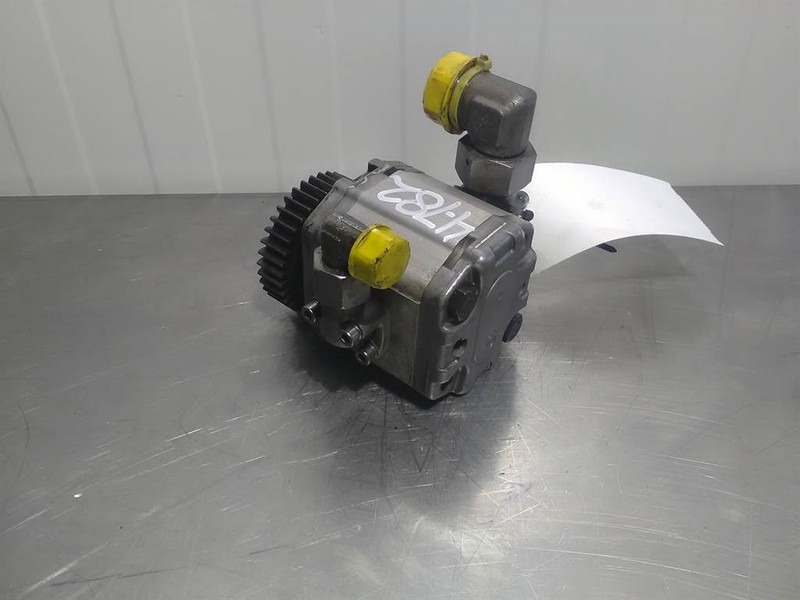 Sauer Sundstrand SNP2NN/011LN04AAP1B785 - Gearpump - Hydraulique: photos 2 Sauer Sundstrand SNP2NN/011LN04AAP1B785 - Gearpump - Hydraulique: photos 2