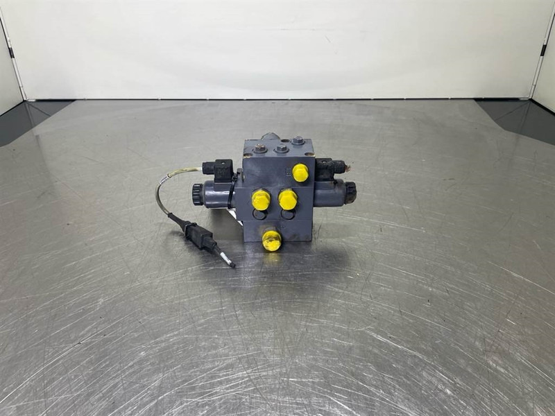 Sennebogen 835E-166441-Valve/Ventile/Ventiel - Hydraulique pour Engins de chantier: photos 1 Sennebogen 835E-166441-Valve/Ventile/Ventiel - Hydraulique pour Engins de chantier: photos 1