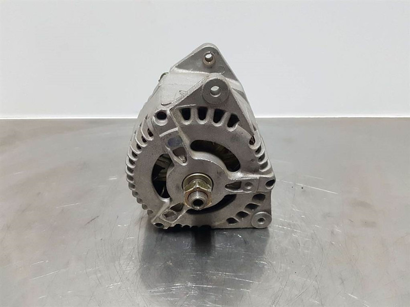 Terex Schaeff SKL873-28V 75A-Alternator/Lichtmaschine/Dynamo - Moteur pour Engins de chantier: photos 2 Terex Schaeff SKL873-28V 75A-Alternator/Lichtmaschine/Dynamo - Moteur pour Engins de chantier: photos 2