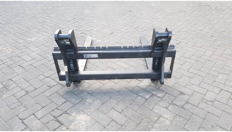 Terex Schaeff TL/SKL/SKS-Yanmar V-2,5T-Forks/Palletgabeln - Fourches pour Engins de chantier: photos 3 Terex Schaeff TL/SKL/SKS-Yanmar V-2,5T-Forks/Palletgabeln - Fourches pour Engins de chantier: photos 3