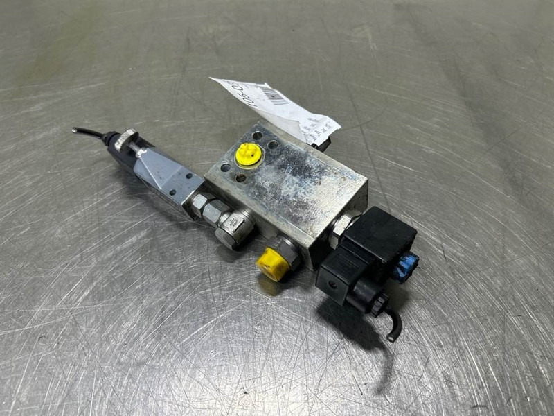 Terex TW150-Oil Control MF2323-ST02-Valve/Ventil - Hydraulique pour Engins de chantier: photos 1 Terex TW150-Oil Control MF2323-ST02-Valve/Ventil - Hydraulique pour Engins de chantier: photos 1