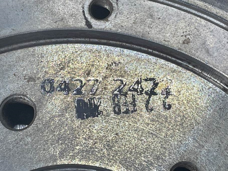 Volvo L30B-Z/X-Deutz TD2011L04I-04272422-Flywheel - Moteur pour Engins de chantier: photos 3 Volvo L30B-Z/X-Deutz TD2011L04I-04272422-Flywheel - Moteur pour Engins de chantier: photos 3