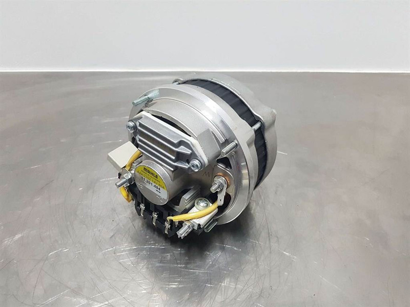 Volvo ZM2904893-Deutz-12V 80A-Alternator/Lichtmaschine - Moteur pour Engins de chantier: photos 3 Volvo ZM2904893-Deutz-12V 80A-Alternator/Lichtmaschine - Moteur pour Engins de chantier: photos 3