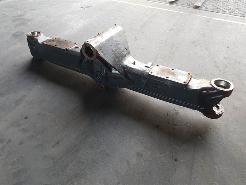 ZF APL-B775 - 4472075020 - Axle housing/Achskörper - Essieu et pièces pour Engins de chantier: photos 3 ZF APL-B775 - 4472075020 - Axle housing/Achskörper - Essieu et pièces pour Engins de chantier: photos 3