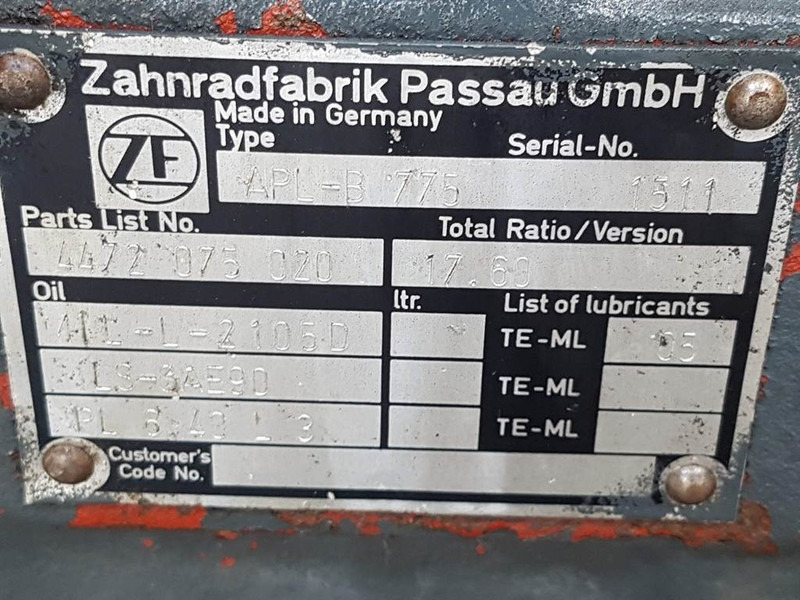 ZF APL-B775 - 4472075020 - Axle housing/Achskörper - Essieu et pièces pour Engins de chantier: photos 4 ZF APL-B775 - 4472075020 - Axle housing/Achskörper - Essieu et pièces pour Engins de chantier: photos 4