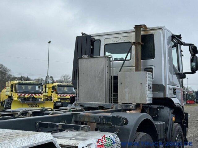 Iveco 340T50 Trakker 8x4 Bordmatik Links/Rechts/Hinten - Camion benne: photos 3 Iveco 340T50 Trakker 8x4 Bordmatik Links/Rechts/Hinten - Camion benne: photos 3