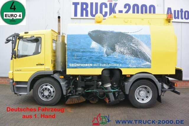 Mercedes-Benz Atego 1524 Faun Viajet 6 RL Besen rechts + links - Balayeuse de voirie: photos 1 Mercedes-Benz Atego 1524 Faun Viajet 6 RL Besen rechts + links - Balayeuse de voirie: photos 1