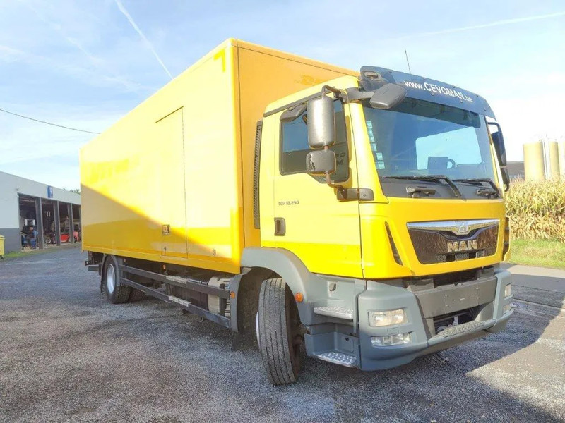 MAN TGM 18.250 Euro 6 boxtruck D'hollandia - Camion fourgon: photos 2 MAN TGM 18.250 Euro 6 boxtruck D'hollandia - Camion fourgon: photos 2