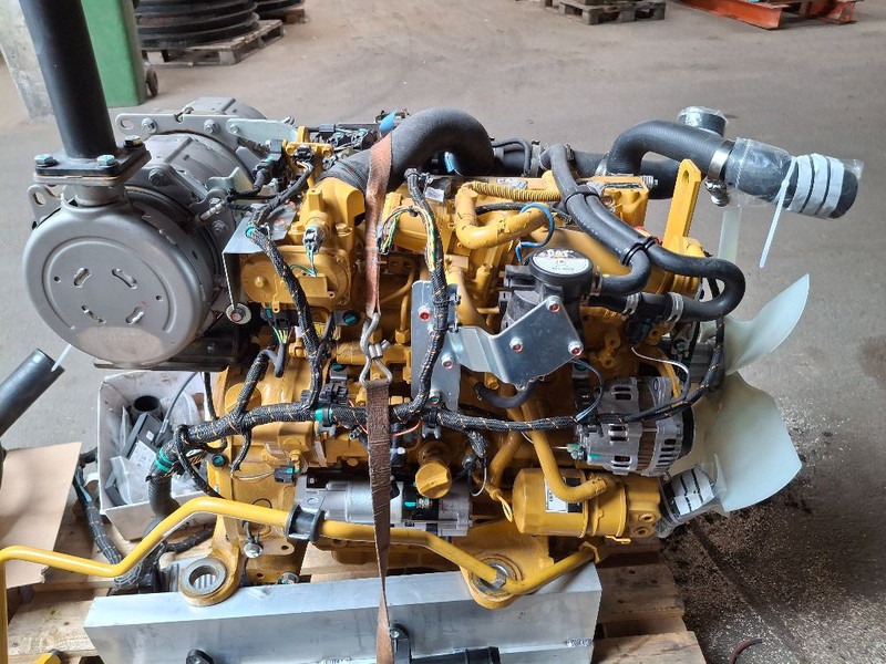 Moteur Caterpillar C3.3B: photos 8