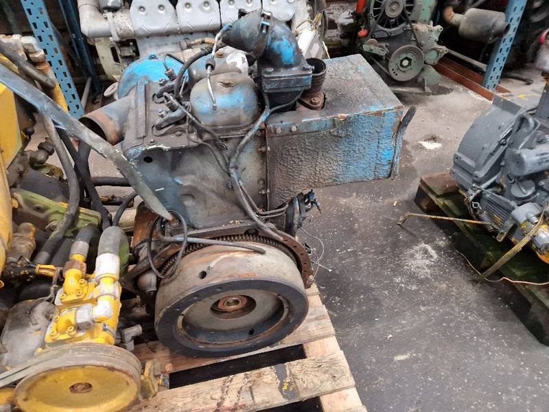 Deutz F2L912 - Moteur: photos 1 Deutz F2L912 - Moteur: photos 1