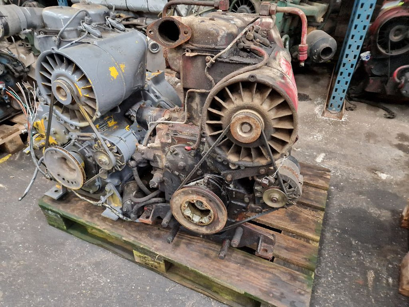 Deutz F2L912 - Moteur: photos 2 Deutz F2L912 - Moteur: photos 2
