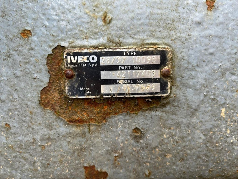 Iveco miscellaneous - Essieu et pièces: photos 2 Iveco miscellaneous - Essieu et pièces: photos 2