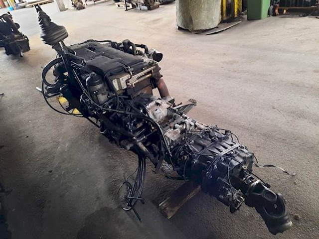 MAN D0836 LFL50 (240HP) - Moteur: photos 4 MAN D0836 LFL50 (240HP) - Moteur: photos 4