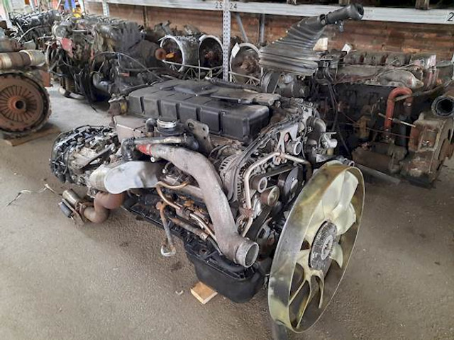 MAN D0836 LFL50 (240HP) - Moteur: photos 2 MAN D0836 LFL50 (240HP) - Moteur: photos 2