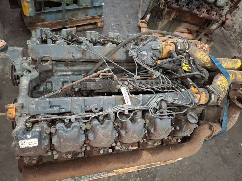 Mercedes-Benz OM424 - Moteur: photos 1 Mercedes-Benz OM424 - Moteur: photos 1