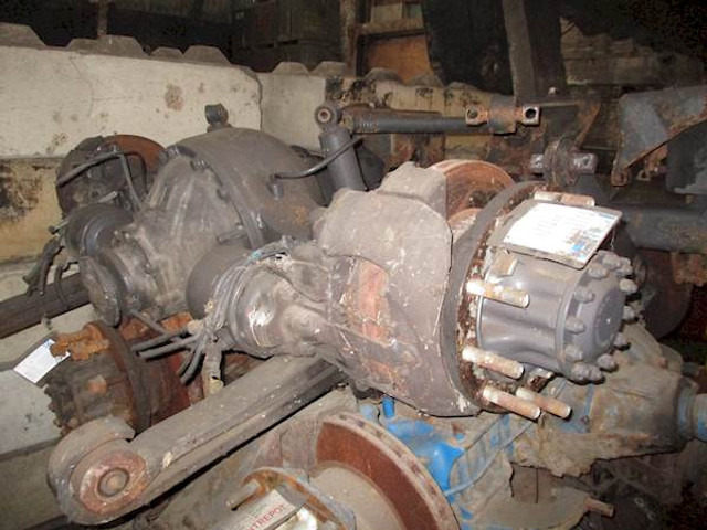 Renault Meritor 177E - Essieu arrière pour Camion: photos 2 Renault Meritor 177E - Essieu arrière pour Camion: photos 2