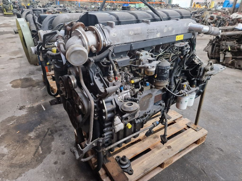 Renault PREMIUM - Moteur: photos 1 Renault PREMIUM - Moteur: photos 1