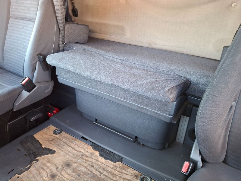 Camion fourgon Scania R420: photos 9 Camion fourgon Scania R420: photos 9