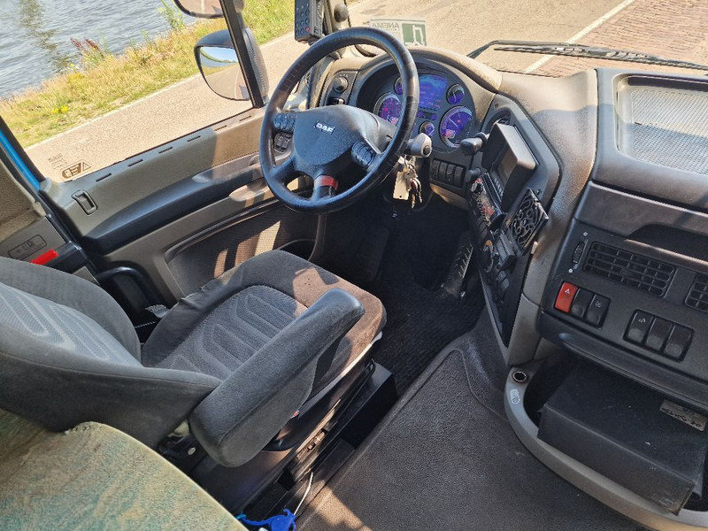DAF XF105.460 - Tracteur routier: photos 4 DAF XF105.460 - Tracteur routier: photos 4