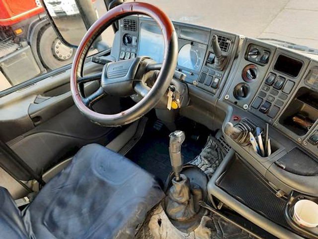 Scania R 124 LA 470 - Tracteur routier: photos 5 Scania R 124 LA 470 - Tracteur routier: photos 5