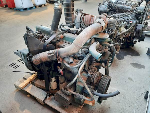 Volvo D7C250 - Moteur pour Bus: photos 4 Volvo D7C250 - Moteur pour Bus: photos 4