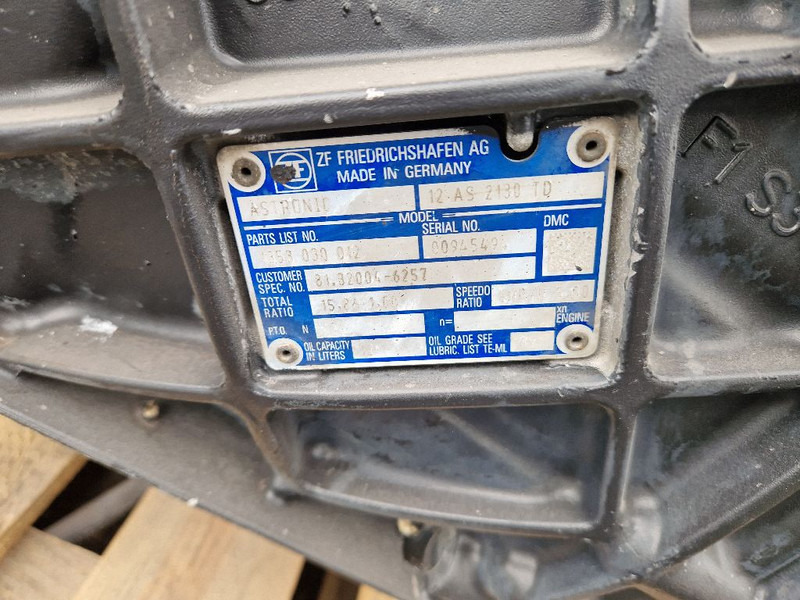 ZF ASTRONIC 12AS2130 TD - Boîte de vitesse: photos 4 ZF ASTRONIC 12AS2130 TD - Boîte de vitesse: photos 4
