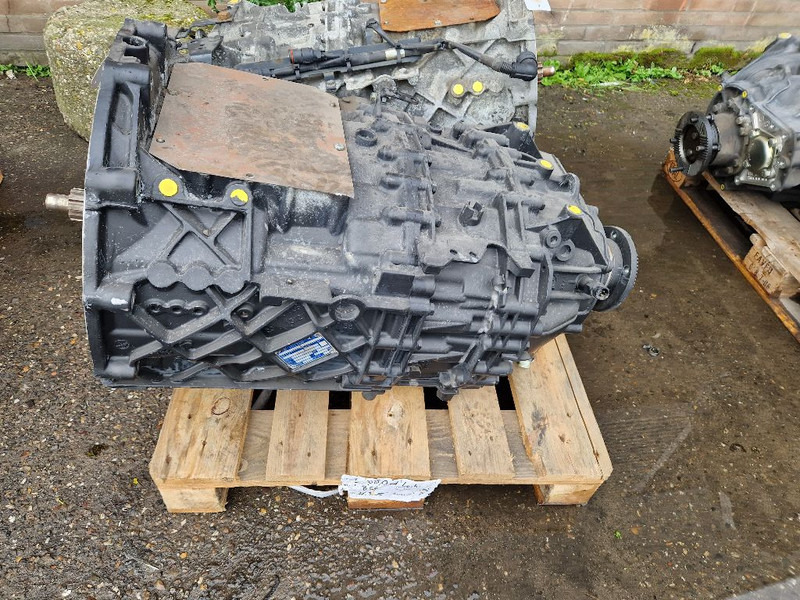 ZF ASTRONIC 12AS2130 TD - Boîte de vitesse: photos 1 ZF ASTRONIC 12AS2130 TD - Boîte de vitesse: photos 1