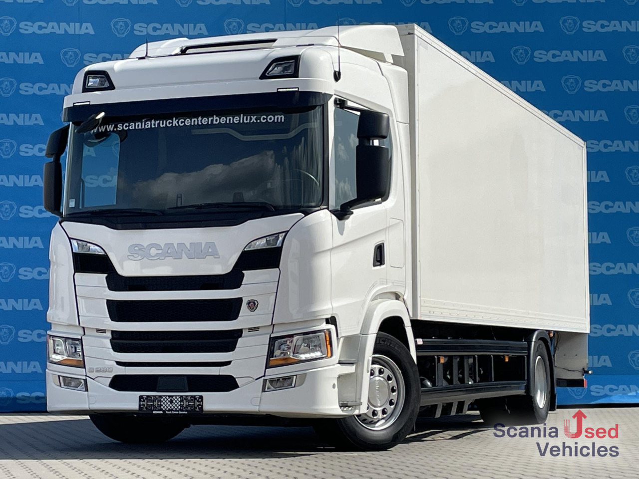 SCANIA G 280 B4x2NB RETARDER FULL AIR CNG TAIL LIFT 2.5T - Camion fourgon: photos 1 SCANIA G 280 B4x2NB RETARDER FULL AIR CNG TAIL LIFT 2.5T - Camion fourgon: photos 1