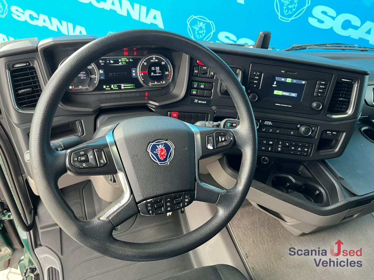 SCANIA R 410 A4x2NA RETARDER ADR FL LED ACC - Tracteur routier: photos 3 SCANIA R 410 A4x2NA RETARDER ADR FL LED ACC - Tracteur routier: photos 3