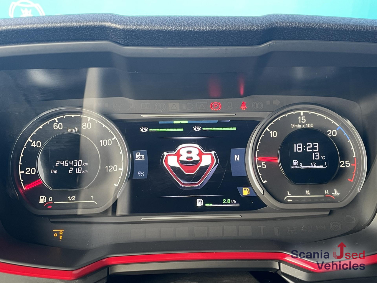 SCANIA S 660 A6x2/4NB V8 RETARDER FULL AIR 8T DIFF-L LED - Tracteur routier: photos 5 SCANIA S 660 A6x2/4NB V8 RETARDER FULL AIR 8T DIFF-L LED - Tracteur routier: photos 5