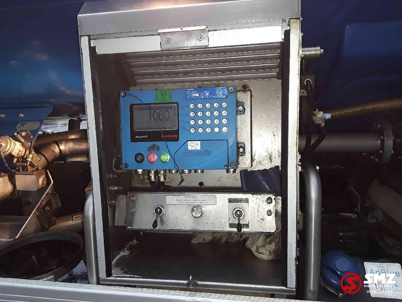 Camion citerne Iveco Eurocargo 190 E 26 13500 L 5 compartments: photos 11 Camion citerne Iveco Eurocargo 190 E 26 13500 L 5 compartments: photos 11