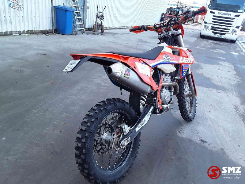 Motocyclette KTM KTM 250: photos 7