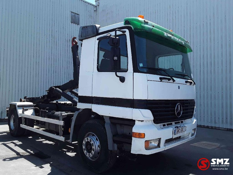 Mercedes-Benz Actros 1831 manual lames airco belgium truck - Camion porte-conteneur/ Caisse mobile: photos 1 Mercedes-Benz Actros 1831 manual lames airco belgium truck - Camion porte-conteneur/ Caisse mobile: photos 1