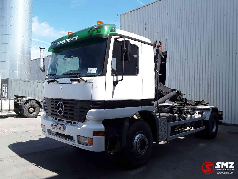Mercedes-Benz Actros 1831 manual lames airco belgium truck - Camion porte-conteneur/ Caisse mobile: photos 3 Mercedes-Benz Actros 1831 manual lames airco belgium truck - Camion porte-conteneur/ Caisse mobile: photos 3