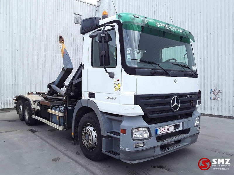 Mercedes-Benz Actros 2544 hiab 102.2 remote hook retarder - Camion porte-conteneur/ Caisse mobile, Camion grue: photos 1 Mercedes-Benz Actros 2544 hiab 102.2 remote hook retarder - Camion porte-conteneur/ Caisse mobile, Camion grue: photos 1