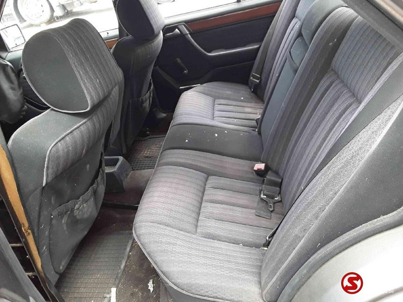 Voiture Mercedes-Benz: photos 9