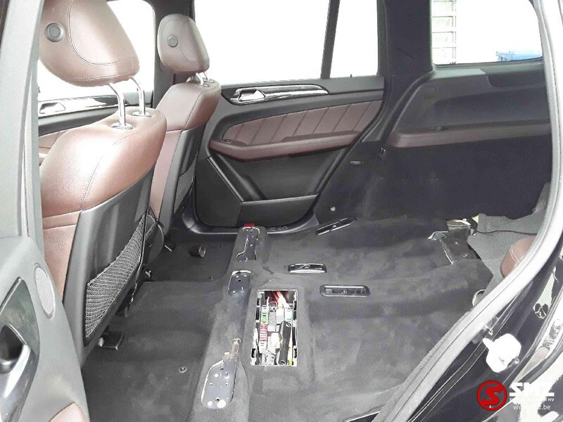 Voiture Mercedes-Benz GL-Klasse 350 AMG Full options: photos 10
