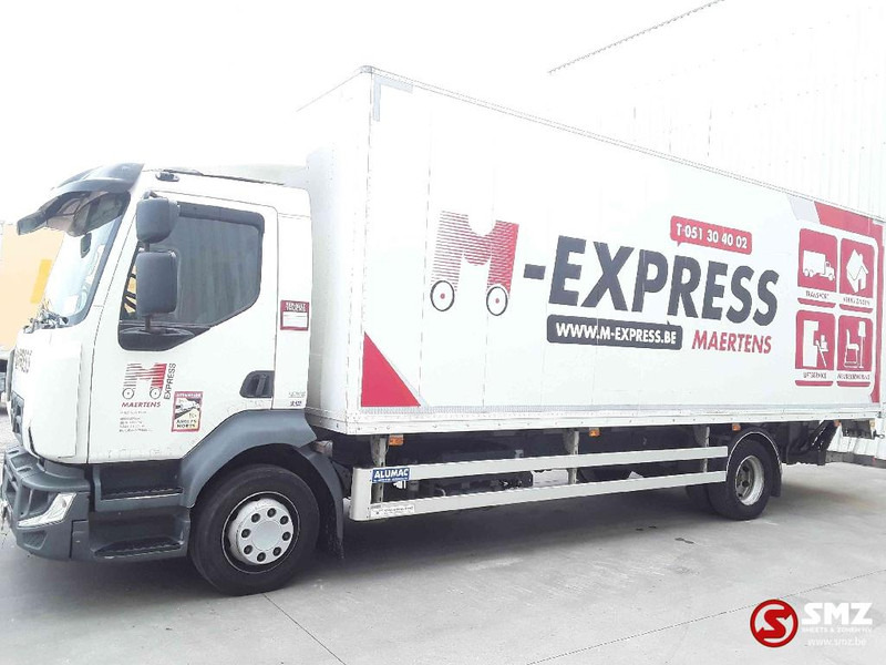 Renault D 12 - Camion fourgon: photos 5 Renault D 12 - Camion fourgon: photos 5