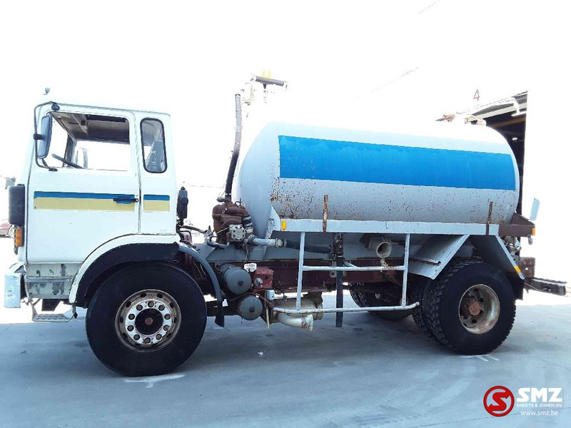 Renault G 260 - Camion hydrocureur: photos 5 Renault G 260 - Camion hydrocureur: photos 5