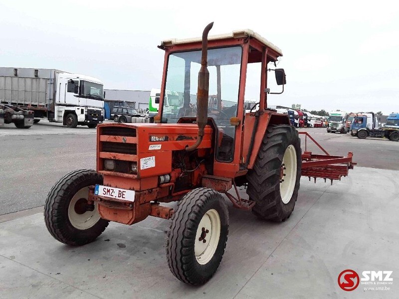 Renault Machine - Tracteur agricole: photos 1 Renault Machine - Tracteur agricole: photos 1