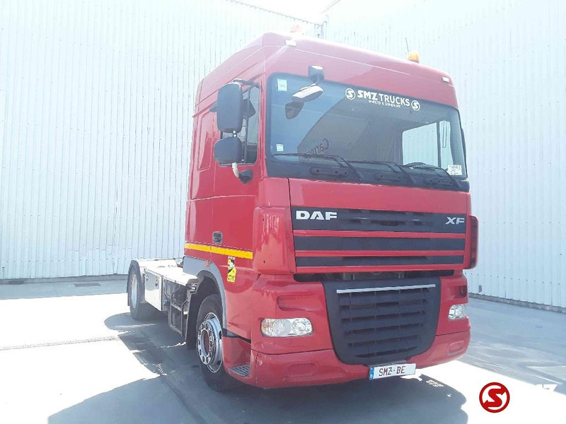 DAF 105 XF 410 Spacecab 1 hand B truck - Tracteur routier: photos 1 DAF 105 XF 410 Spacecab 1 hand B truck - Tracteur routier: photos 1